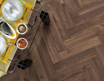 D4766 A+B HERRINGBONE Ламинат "Calais Oak"